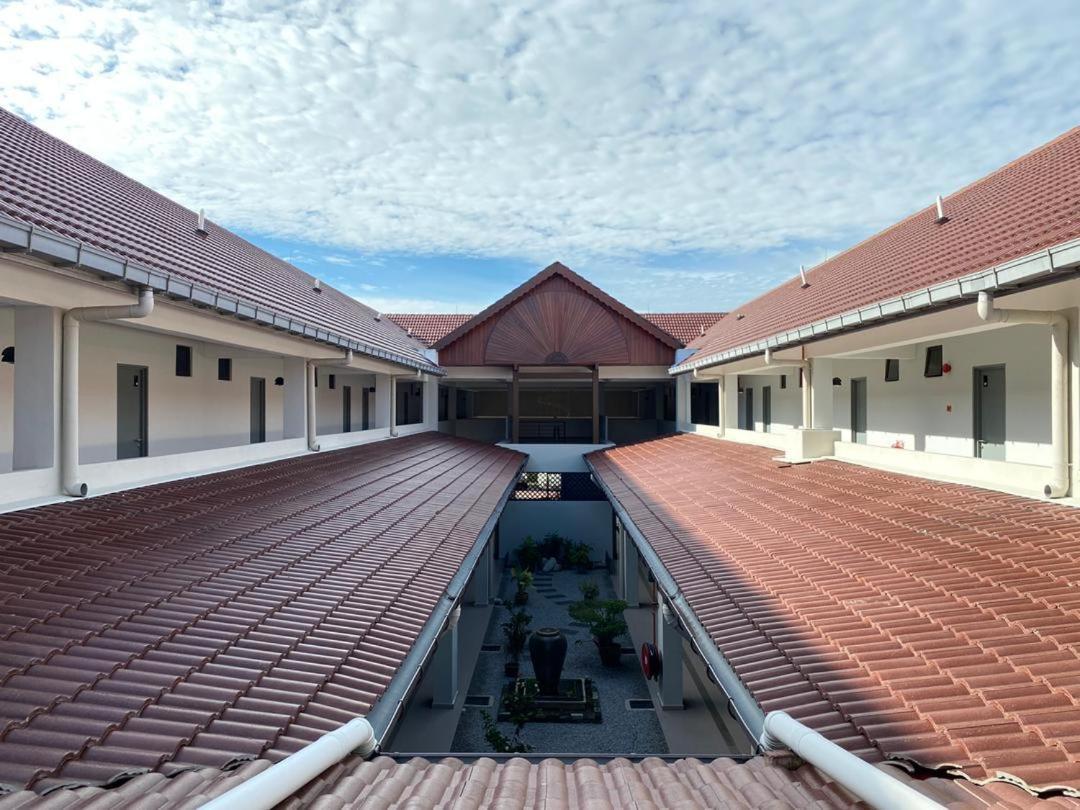Ksb Village Resort Kampong Tambak Exterior photo